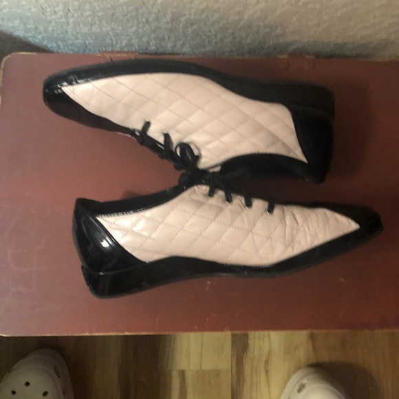 Amalfi by Rangoni Fashion Sneakers Women Size 8.5M - Pink with Black Patent Trim - Picture 9 of 12